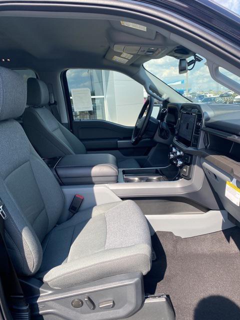 new 2025 Ford F-150 car, priced at $52,695