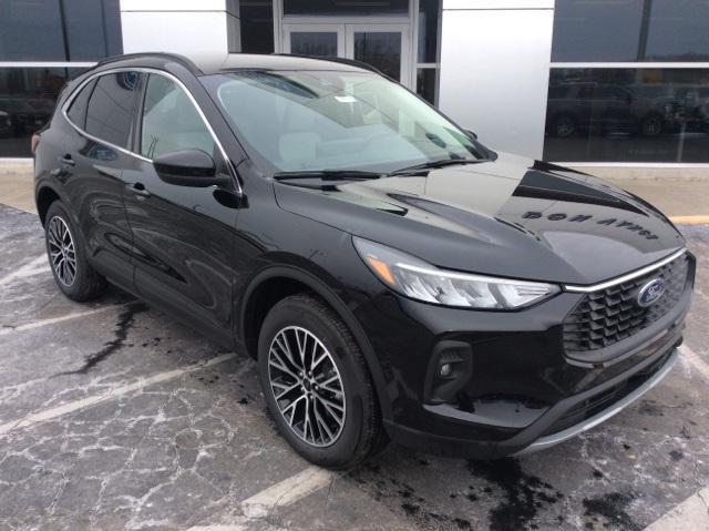 new 2025 Ford Escape car, priced at $36,990