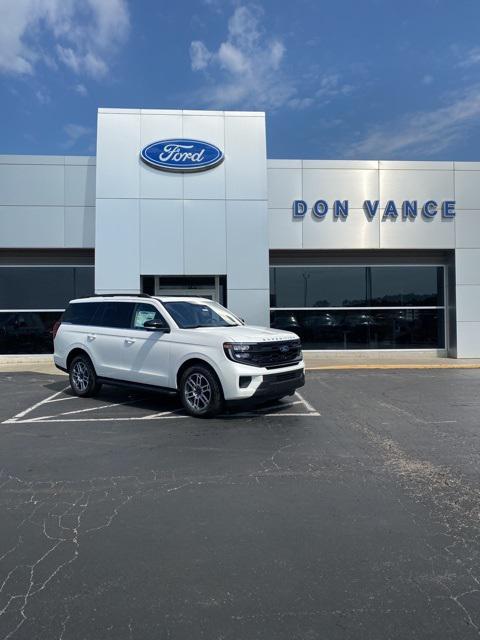new 2025 Ford Expedition car, priced at $71,478