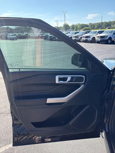 used 2023 Ford Explorer car, priced at $27,490