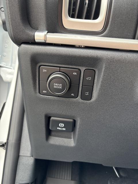 new 2025 Ford Expedition Max car, priced at $72,880