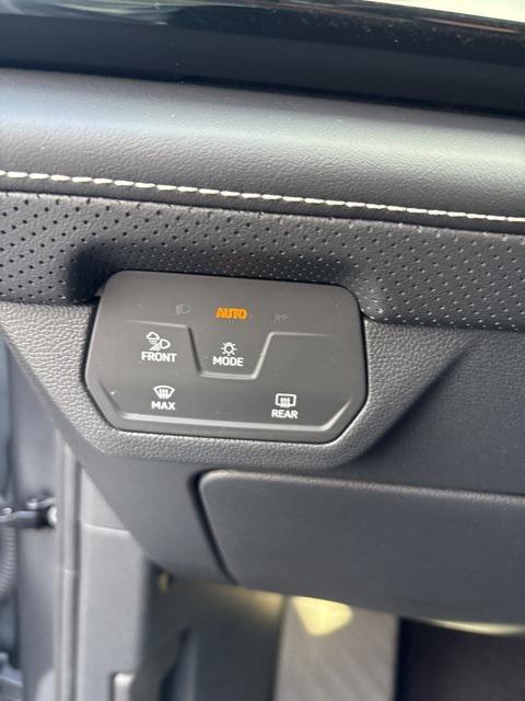 used 2024 Volkswagen Atlas car, priced at $33,490