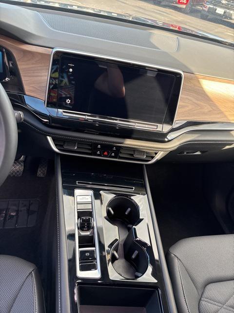 used 2024 Volkswagen Atlas car, priced at $33,490
