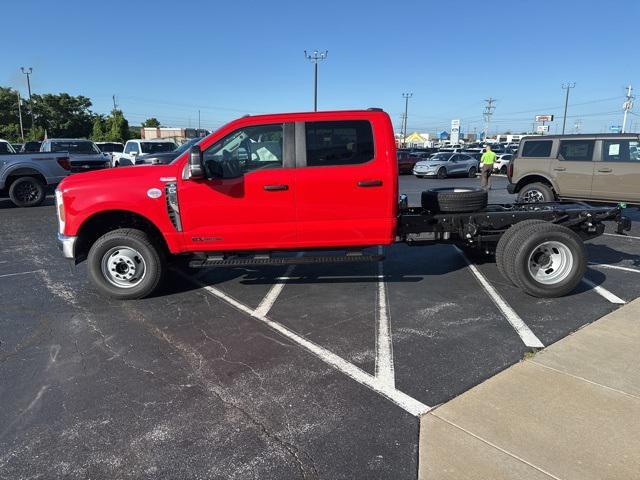 new 2025 Ford F-350 car, priced at $67,990