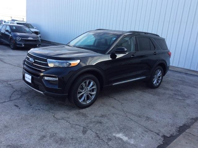 new 2024 Ford Explorer car, priced at $43,990