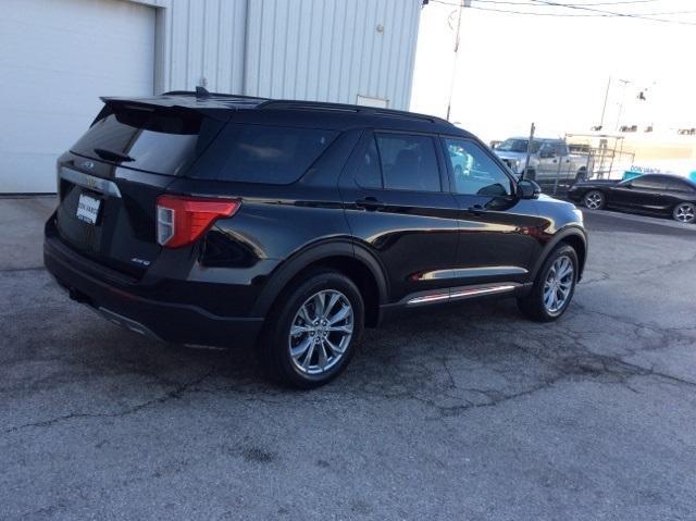 new 2024 Ford Explorer car, priced at $43,990