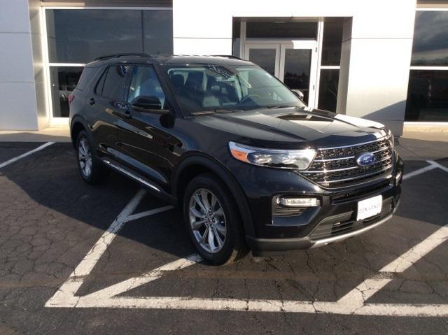 new 2024 Ford Explorer car, priced at $43,990