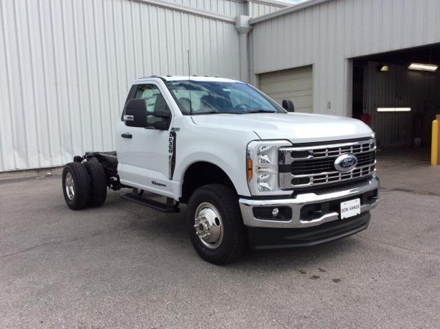 new 2024 Ford F-350 car, priced at $64,016