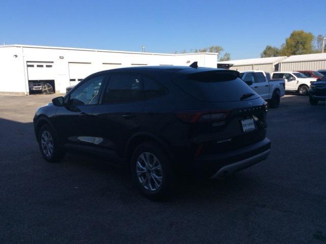 new 2025 Ford Escape car, priced at $28,990