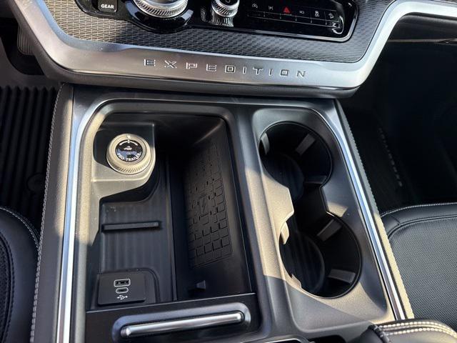 new 2025 Ford Expedition Max car, priced at $84,088