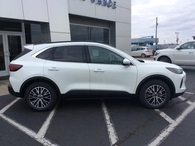 new 2025 Ford Escape car, priced at $43,990