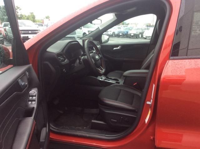 used 2025 Ford Escape car, priced at $29,990