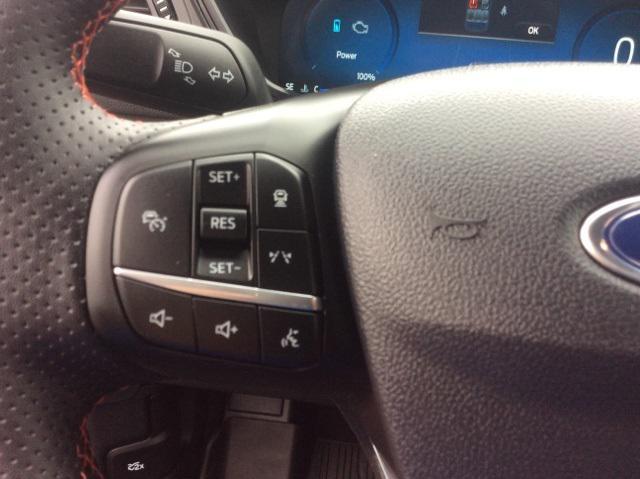 used 2025 Ford Escape car, priced at $29,990