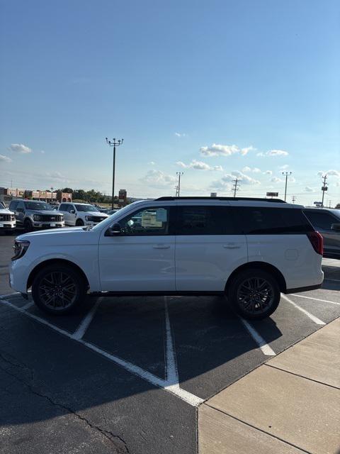 new 2025 Ford Expedition car, priced at $79,948