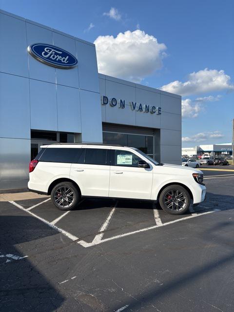 new 2025 Ford Expedition car, priced at $79,948