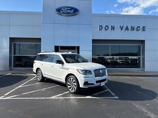 used 2022 Lincoln Navigator car, priced at $57,479