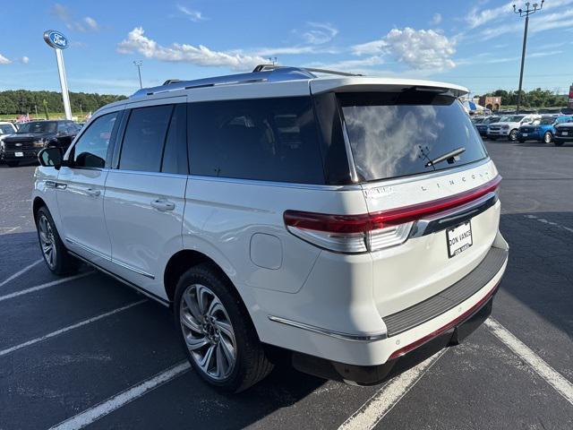 used 2022 Lincoln Navigator car, priced at $57,479