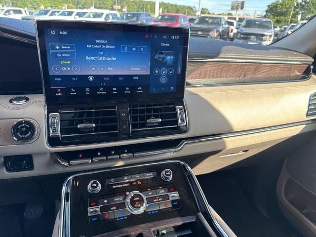 used 2022 Lincoln Navigator car, priced at $57,479