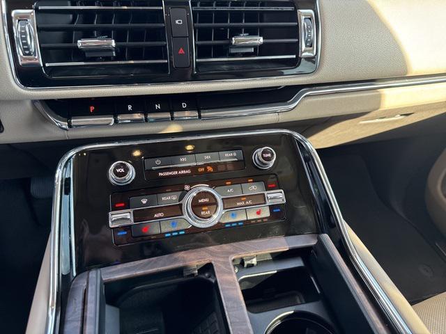 used 2022 Lincoln Navigator car, priced at $57,479