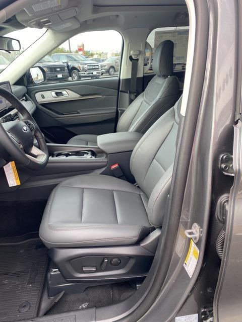 new 2025 Ford Explorer car, priced at $45,079
