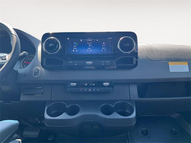 new 2025 Mercedes-Benz Sprinter 2500 car, priced at $69,111