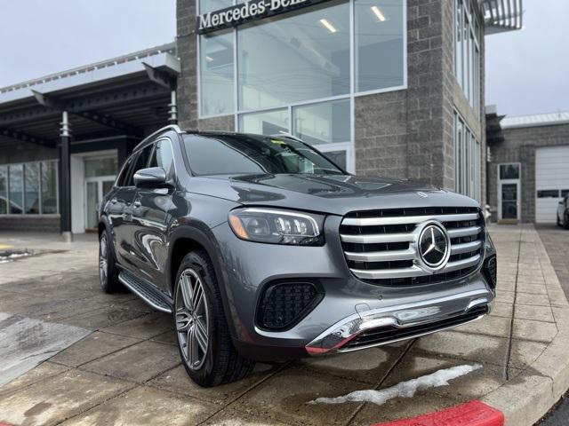 new 2025 Mercedes-Benz GLS 450 car, priced at $96,305