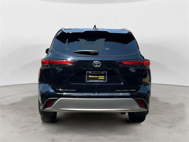 used 2024 Toyota Highlander car, priced at $52,995