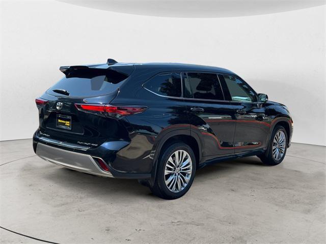 used 2024 Toyota Highlander car, priced at $52,995