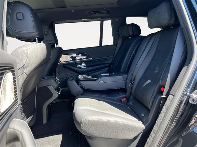 new 2025 Mercedes-Benz GLS 450 car, priced at $107,715