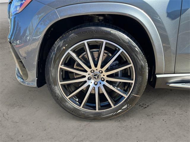 new 2025 Mercedes-Benz GLS 450 car, priced at $103,565