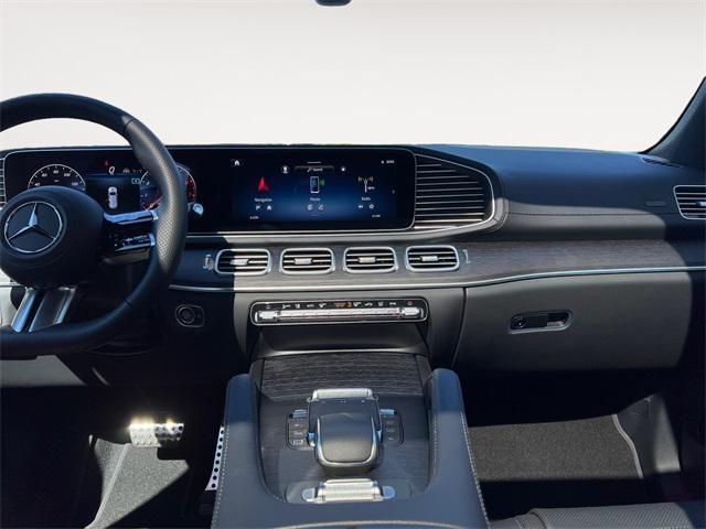 new 2025 Mercedes-Benz GLS 450 car, priced at $103,565