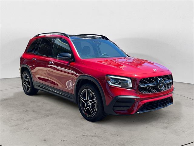 used 2021 Mercedes-Benz GLB 250 car, priced at $31,995