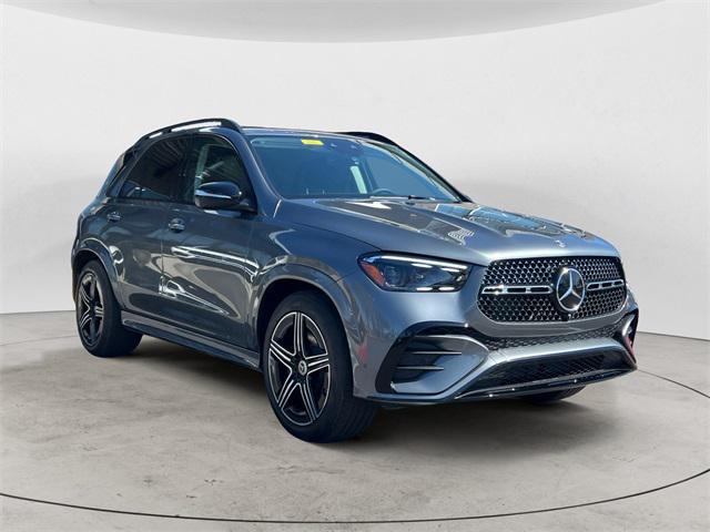 new 2025 Mercedes-Benz GLE 450 car, priced at $88,285