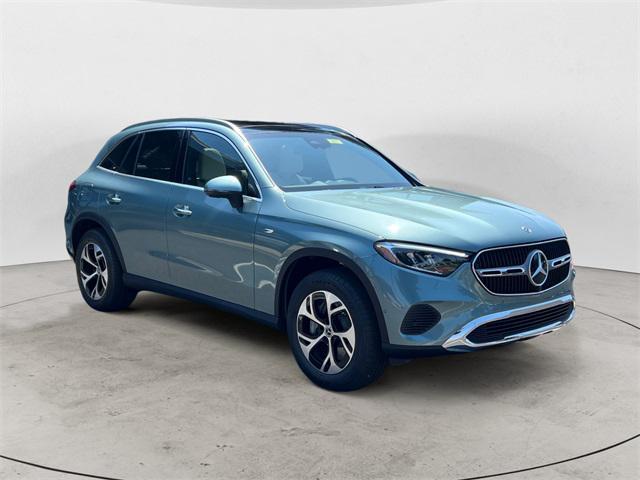 new 2025 Mercedes-Benz GLC 350e car, priced at $65,845