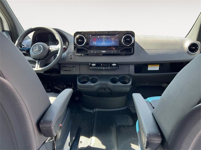 new 2025 Mercedes-Benz Sprinter 2500 car, priced at $73,111