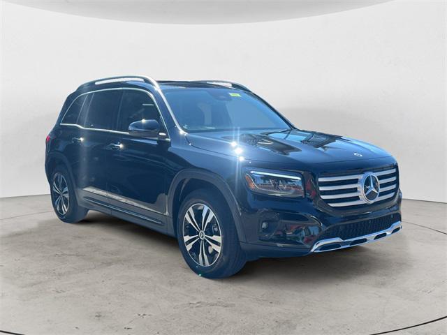 new 2025 Mercedes-Benz GLB 250 car, priced at $51,590
