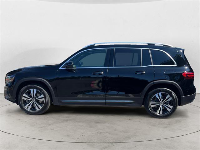 new 2025 Mercedes-Benz GLB 250 car, priced at $51,590