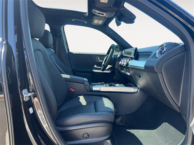 new 2025 Mercedes-Benz GLB 250 car, priced at $51,590