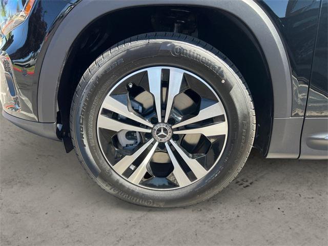 new 2025 Mercedes-Benz GLB 250 car, priced at $51,590