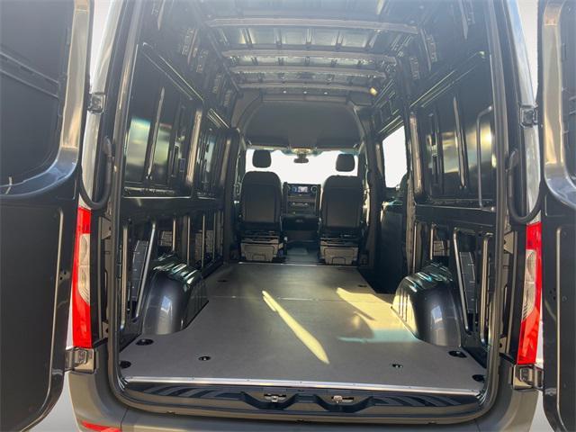 new 2025 Mercedes-Benz Sprinter 2500 car, priced at $75,457