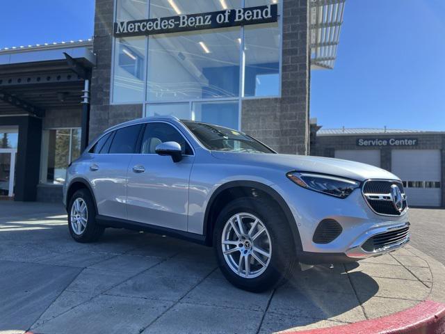 new 2025 Mercedes-Benz GLC 300 car, priced at $56,480