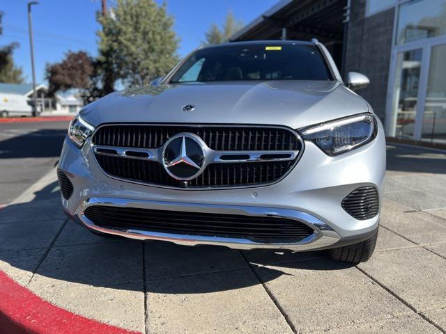 new 2025 Mercedes-Benz GLC 300 car, priced at $56,480