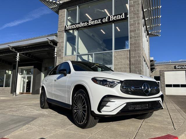 new 2025 Mercedes-Benz GLC 300 car, priced at $73,705