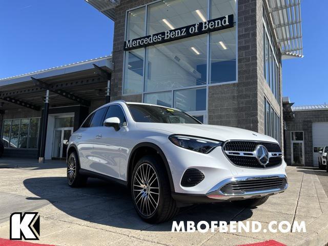 new 2025 Mercedes-Benz GLC 300 car, priced at $61,855