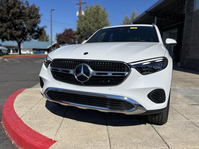 new 2025 Mercedes-Benz GLC 300 car, priced at $61,855