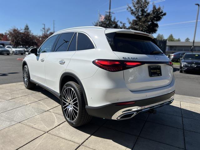 new 2025 Mercedes-Benz GLC 300 car, priced at $61,855