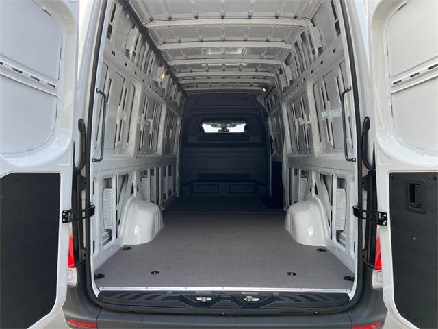 new 2025 Mercedes-Benz Sprinter 2500 car, priced at $66,375