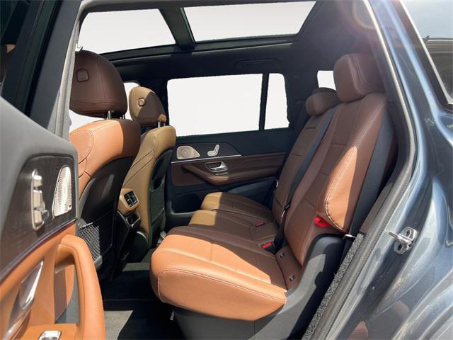 new 2025 Mercedes-Benz GLS 450 car, priced at $95,865