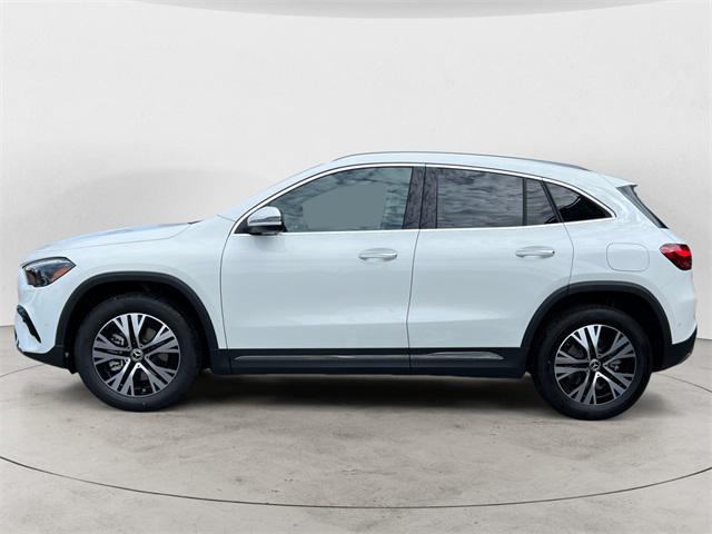 new 2025 Mercedes-Benz GLA 250 car, priced at $48,795