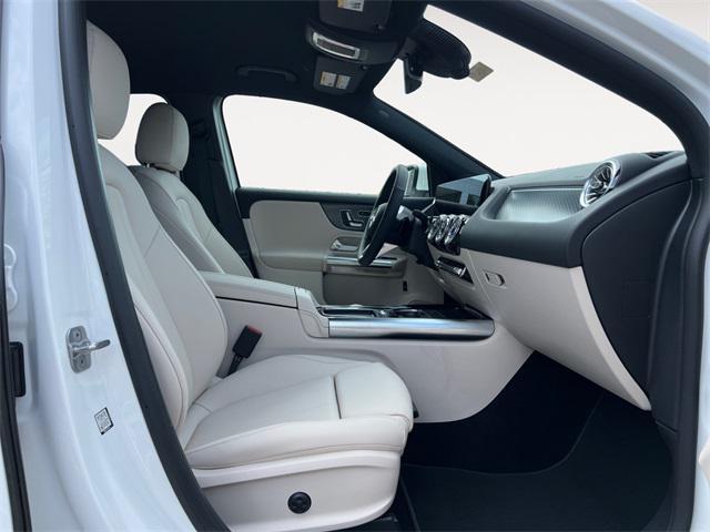 new 2025 Mercedes-Benz GLA 250 car, priced at $48,795